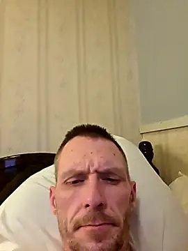 Snapshot of lambomusik chatting on April 2026 06:17:01 AM lambomusik online show from April 2026 06:17:01 AM