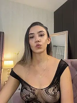 natashaleightt online show from September 2025 12:02:02 AM