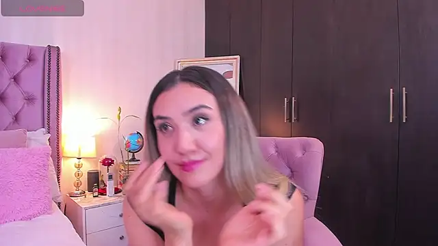 natashaleightt online show from March 2025 02:12:02 AM