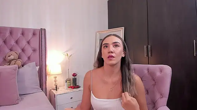 natashaleightt online show from February 2026 11:36:01 PM