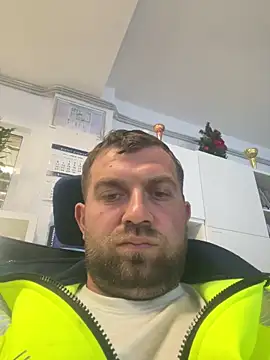 daniel21p online show from April 2026 10:54:02 PM