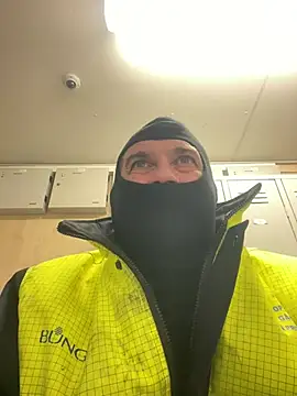 daniel21p online show from March 2026 02:01:01 AM