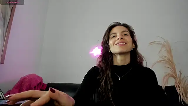jessyegoldenn online show from May 2026 07:36:01 PM