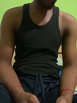 BttmGuy01 online show from April 2026 10:27:01 PM