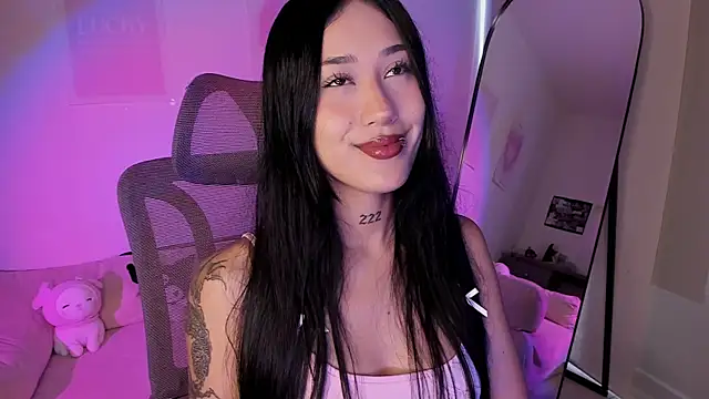 MiaWilsson  online show from June 2026 03:23:02 PM