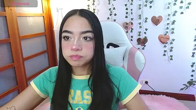Snapshot of hellokitty__valery chatting on June 2026 09:20:01 PM hellokitty valery online show from June 2026 09:20:01 PM