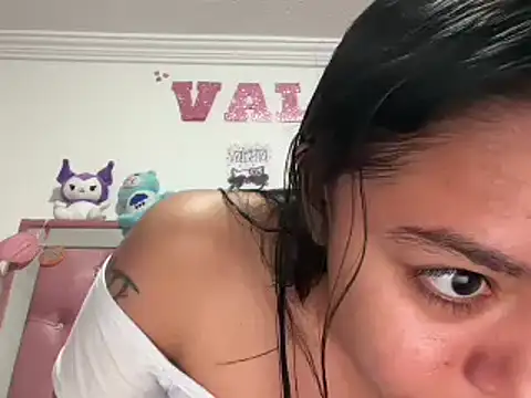 Snapshot of hellokitty__valery chatting on February 2025 03:14:02 AM hellokitty valery online show from February 2025 03:14:02 AM