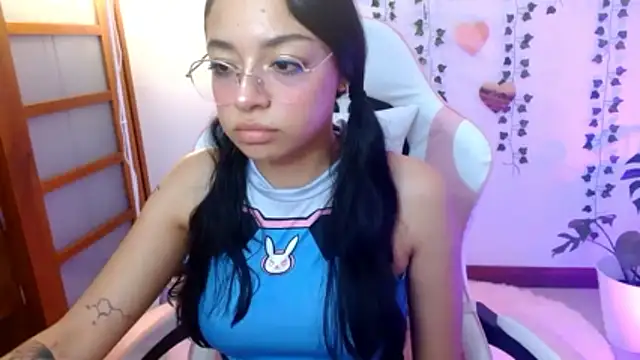 Snapshot of hellokitty__valery chatting on June 2026 01:58:02 AM hellokitty valery online show from June 2026 01:58:02 AM
