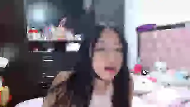 Snapshot of hellokitty__valery chatting on March 2025 03:21:02 AM hellokitty valery online show from March 2025 03:21:02 AM