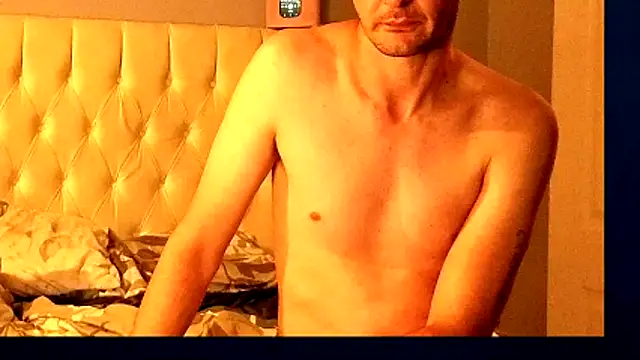 ebonylover1 online show from April 2026 10:28:01 PM