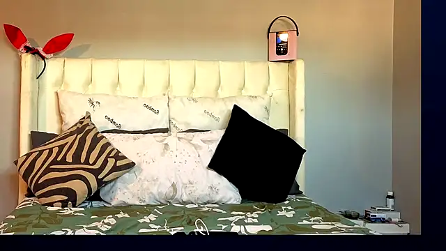 ebonylover1 online show from February 2026 08:33:01 AM