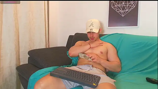 thomyafar online show from February 2025 06:18:01 AM