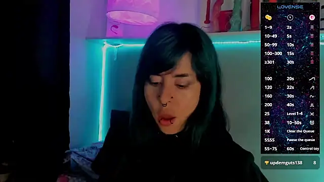 Snapshot of Hisato111 chatting on September 2025 01:00:02 PM Hisato111 online show from September 2025 01:00:02 PM