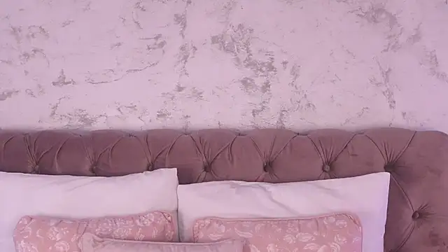 Alice Voss online show from February 2026 06:54:02 AM