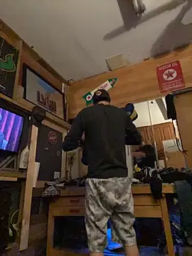 Polaroid White online show from November 2025 10:20:01 AM