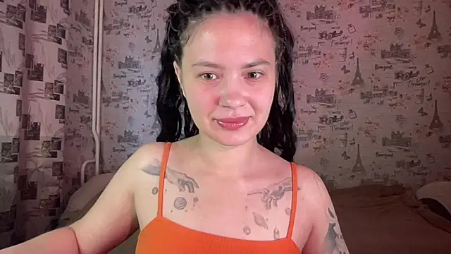 Just Scarlet  online show from October 2025 09:36:01 AM