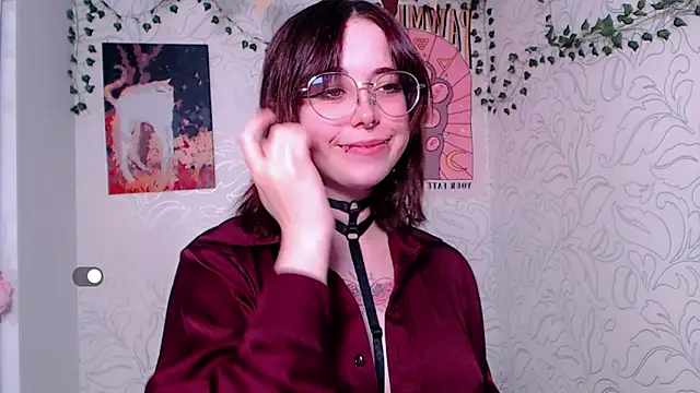 Snapshot of _miraclecattt_ chatting on February 2025 05:01:01 AM  miraclecattt  online show from February 2025 05:01:01 AM