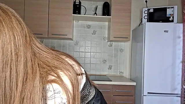 Snapshot of Adele_kawaii chatting on March 2025 11:17:02 AM Adele kawaii online show from March 2025 11:17:02 AM