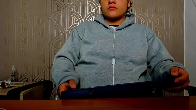 BloodyMaary  online show from March 2025 11:50:01 AM