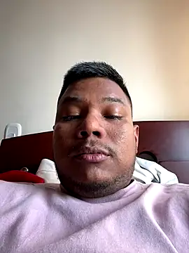 Saipuer31 online show from December 2025 07:16:02 PM