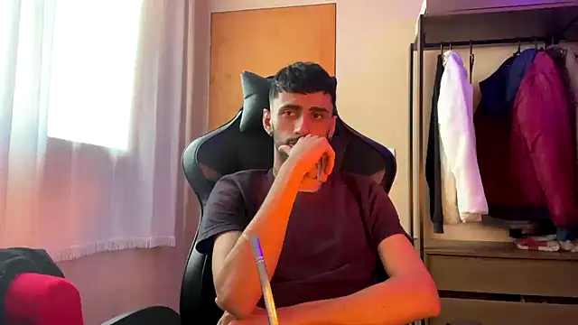 Snapshot of iendriw chatting on September 2025 05:44:01 PM iendriw online show from September 2025 05:44:01 PM