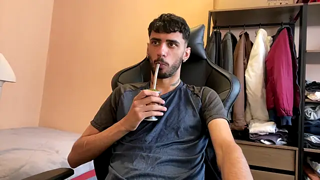 iendriw online show from November 2025 07:17:02 PM