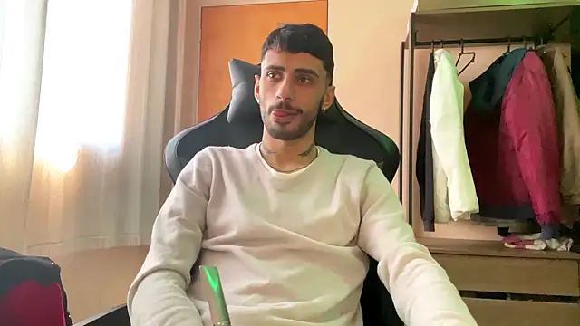 Snapshot of iendriw chatting on September 2025 04:28:02 PM iendriw online show from September 2025 04:28:02 PM