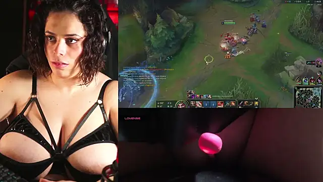 Snapshot of sharonurbex chatting on February 2026 10:42:02 PM sharonurbex online show from February 2026 10:42:02 PM