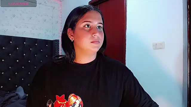 sofiadoly  online show from February 2025 02:19:02 PM