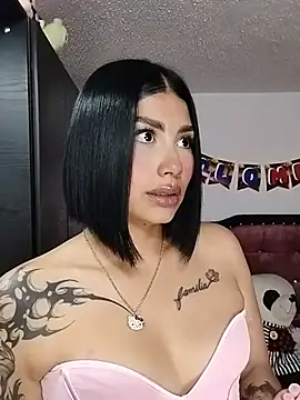 Snapshot of Kylie_brazt chatting on June 2026 02:17:01 AM Kylie brazt online show from June 2026 02:17:01 AM
