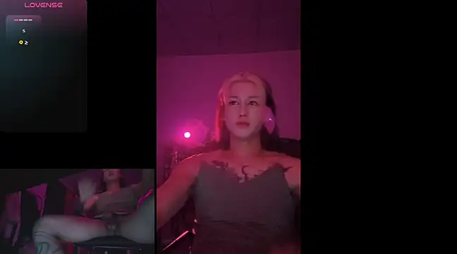 Snapshot of 888888zzzz chatting on March 2025 09:09:02 PM 888888zzzz online show from March 2025 09:09:02 PM