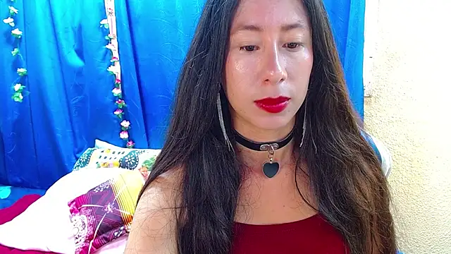 Gia leinn online show from April 2026 01:52:02 PM