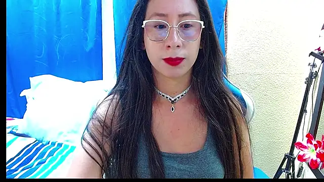 Snapshot of Gia_leinn chatting on June 2026 06:03:02 PM Gia leinn online show from June 2026 06:03:02 PM