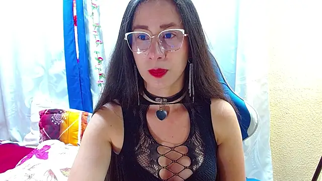 Gia leinn online show from March 2026 08:14:01 PM