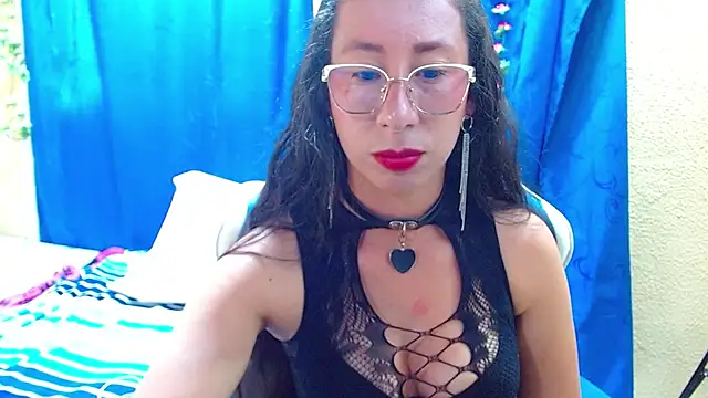 Gia leinn online show from May 2026 08:18:02 PM