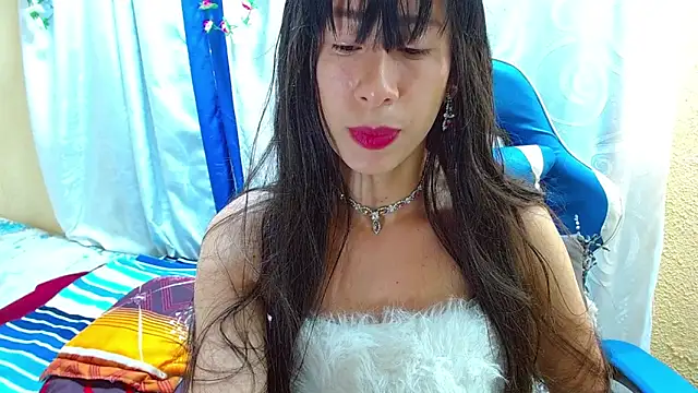 Gia leinn online show from December 2025 03:49:02 PM