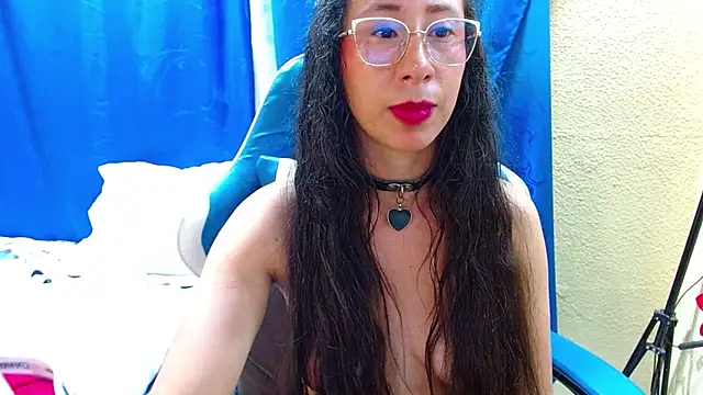 Snapshot of Gia_leinn chatting on June 2026 02:38:01 AM Gia leinn online show from June 2026 02:38:01 AM