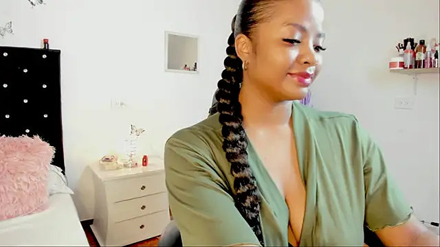 ValerieBlakee online show from October 2025 06:30:02 PM