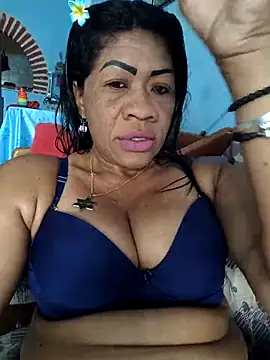 Snapshot of Tocameamor chatting on October 2025 06:48:02 PM Tocameamor online show from October 2025 06:48:02 PM