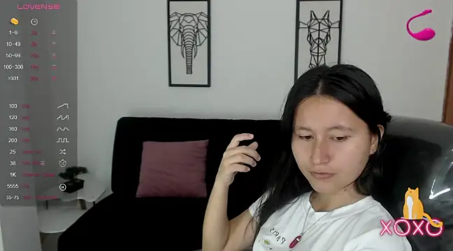Snapshot of xoxo_kiitty chatting on March 2025 12:03:02 PM xoxo kiitty online show from March 2025 12:03:02 PM