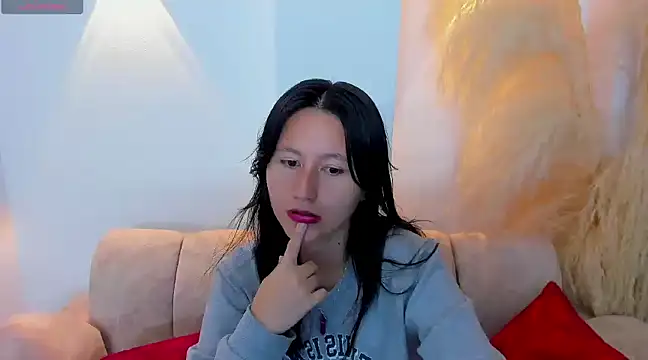 Snapshot of xoxo_kiitty chatting on March 2025 12:06:02 PM xoxo kiitty online show from March 2025 12:06:02 PM