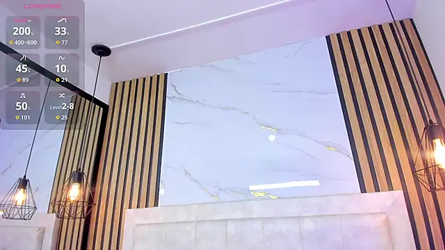 Snapshot of Madyson18 chatting on February 2026 11:32:02 AM Madyson18 online show from February 2026 11:32:02 AM