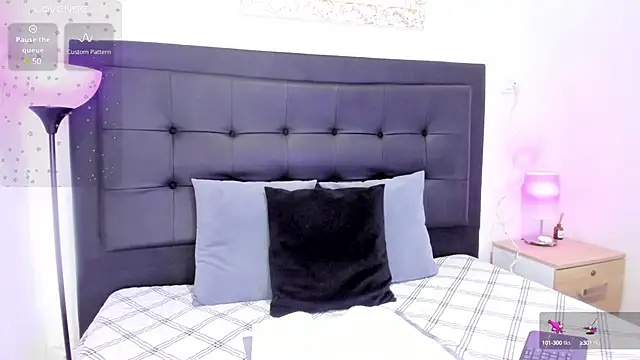 Snapshot of Madyson18 chatting on March 2025 02:52:01 AM Madyson18 online show from March 2025 02:52:01 AM