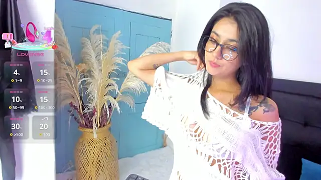 Snapshot of Madyson18 chatting on March 2025 02:51:02 AM Madyson18 online show from March 2025 02:51:02 AM