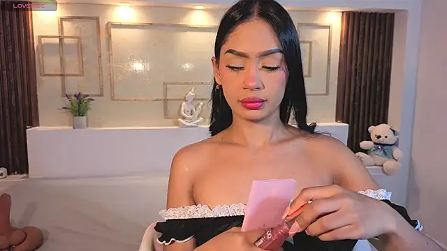 ChloeMoon9 online show from October 2025 12:04:01 PM