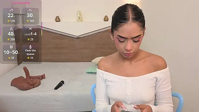 ChloeMoon9 online show from January 2026 12:33:01 PM