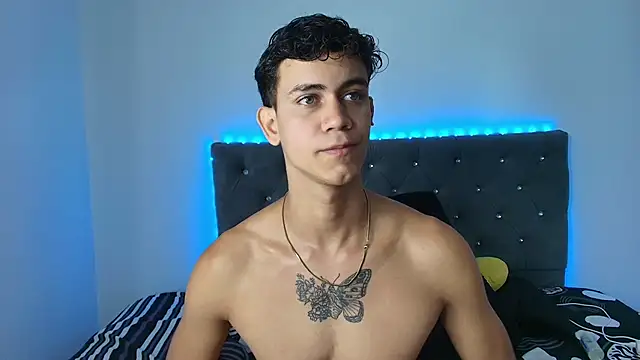 Snapshot of Maximiliano__Fire chatting on September 2025 07:06:02 PM Maximiliano Fire online show from September 2025 07:06:02 PM