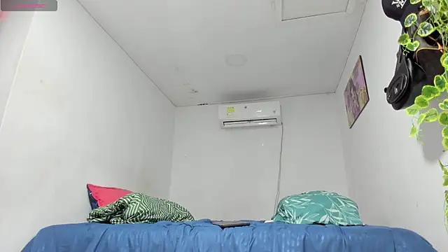 flor herrera01 online show from November 2025 08:02:02 PM