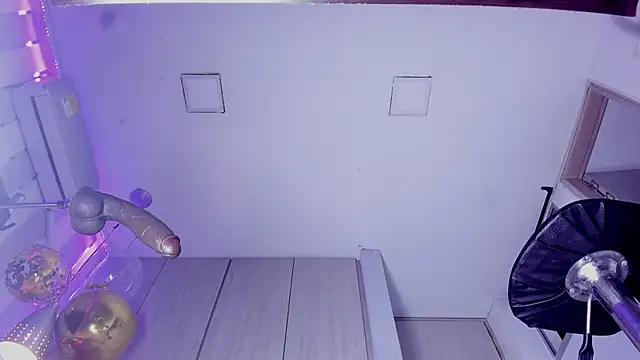 ValentinoMoreti online show from December 2025 05:34:02 AM