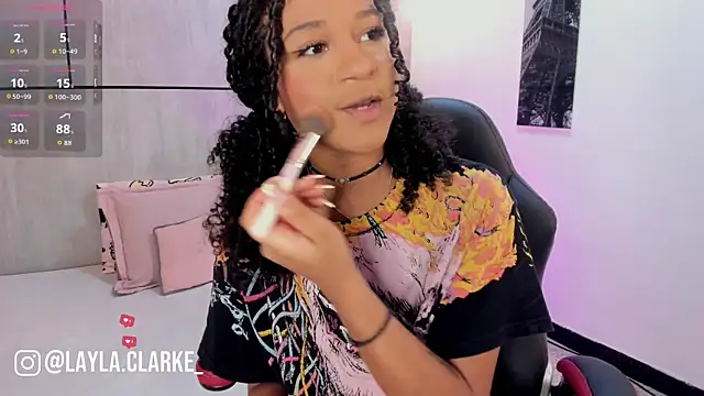 Layla Clarke online show from March 2026 03:39:01 AM